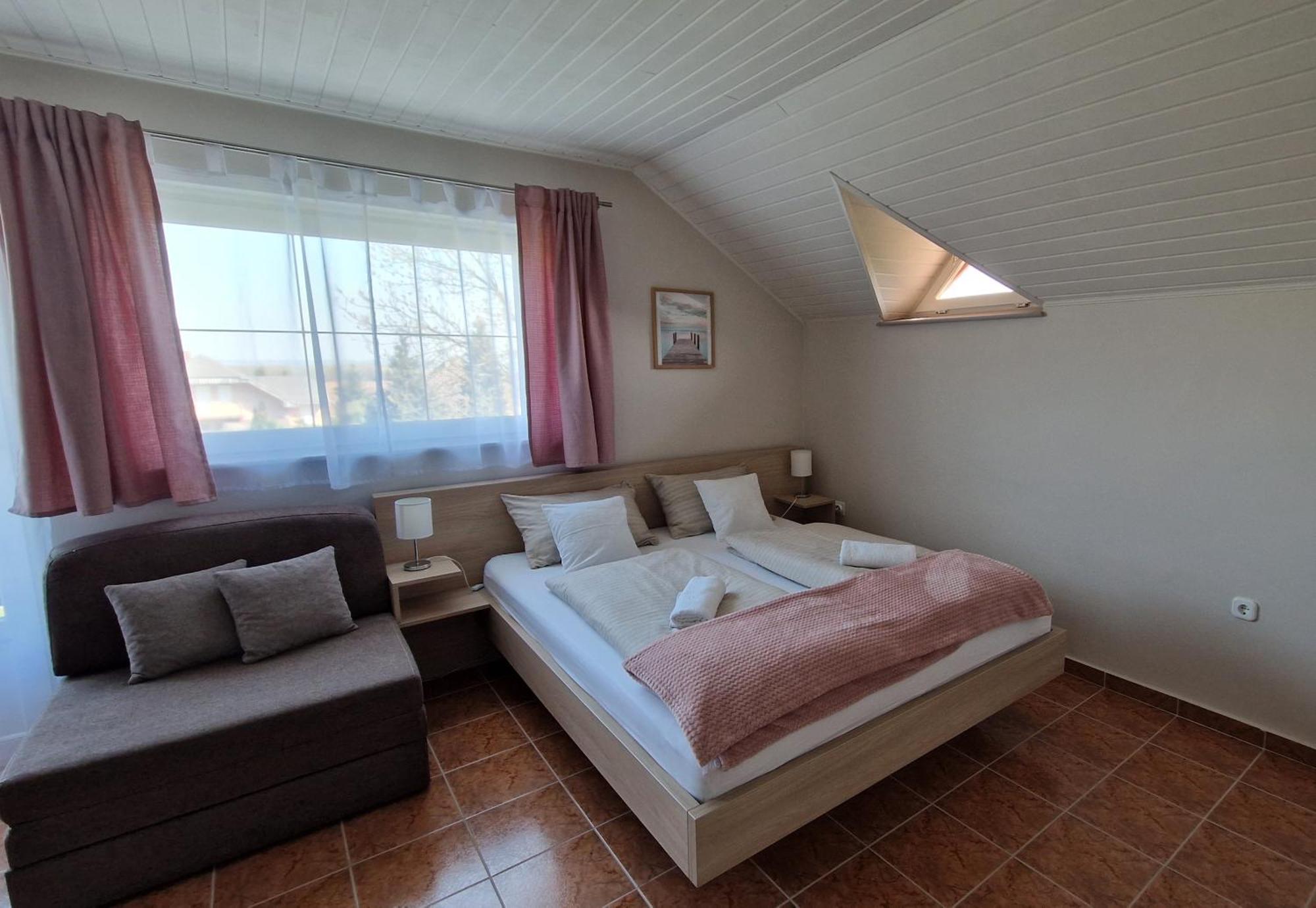 Silence Apartmanhaz ザラカロシュ エクステリア 写真