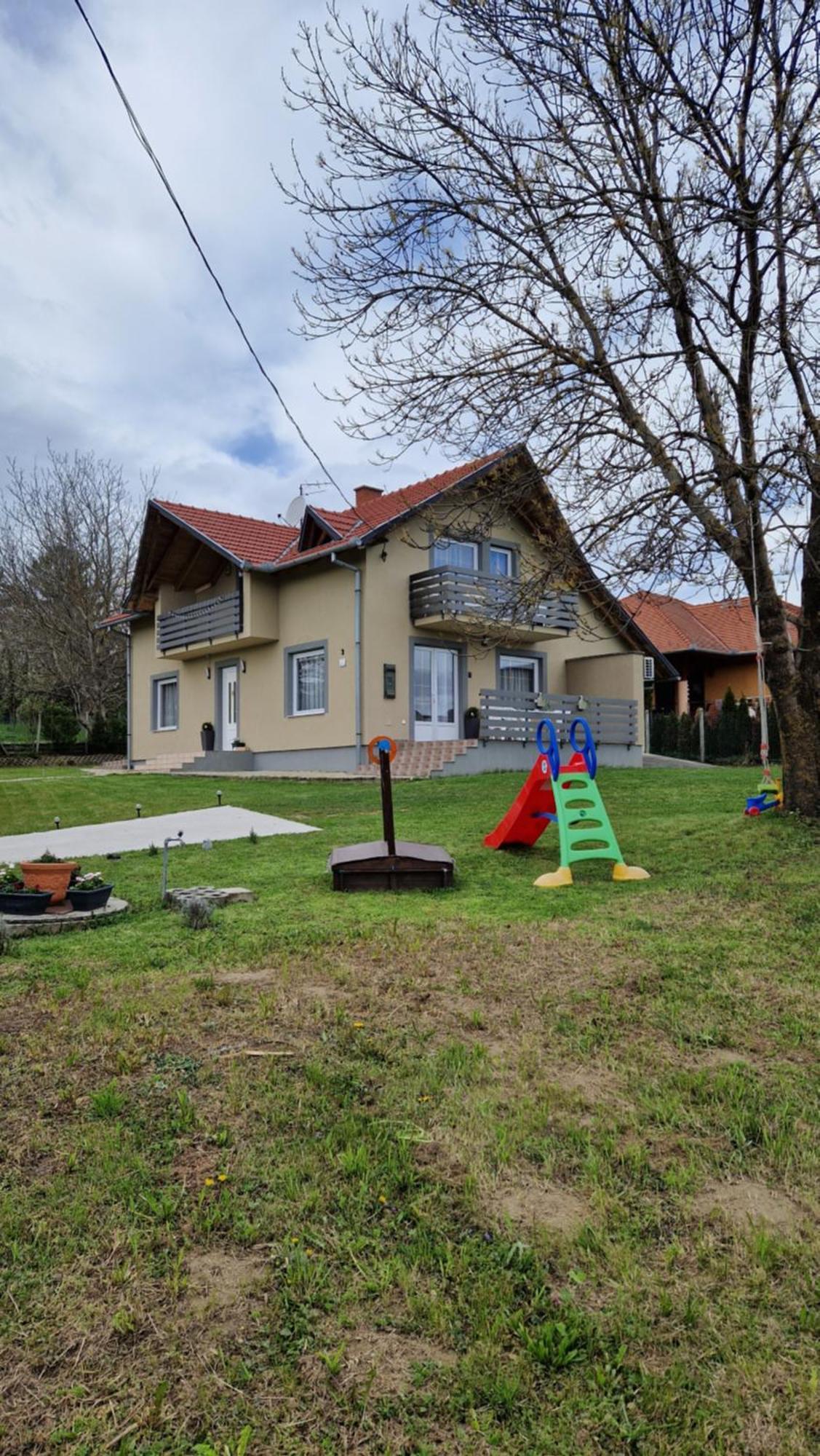 Silence Apartmanhaz ザラカロシュ エクステリア 写真