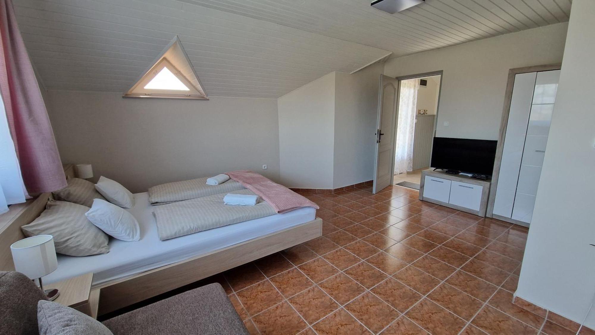 Silence Apartmanhaz ザラカロシュ エクステリア 写真